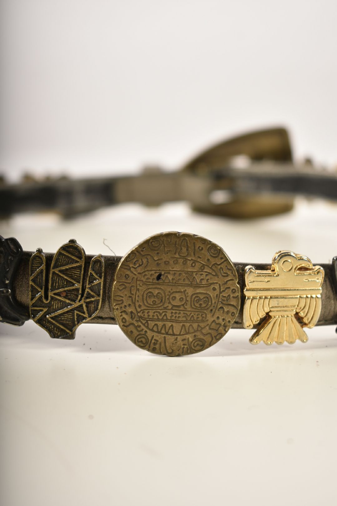 1990s SUZI ROHER Cowboy Southwest Treasure Hunt Leather Belt Small