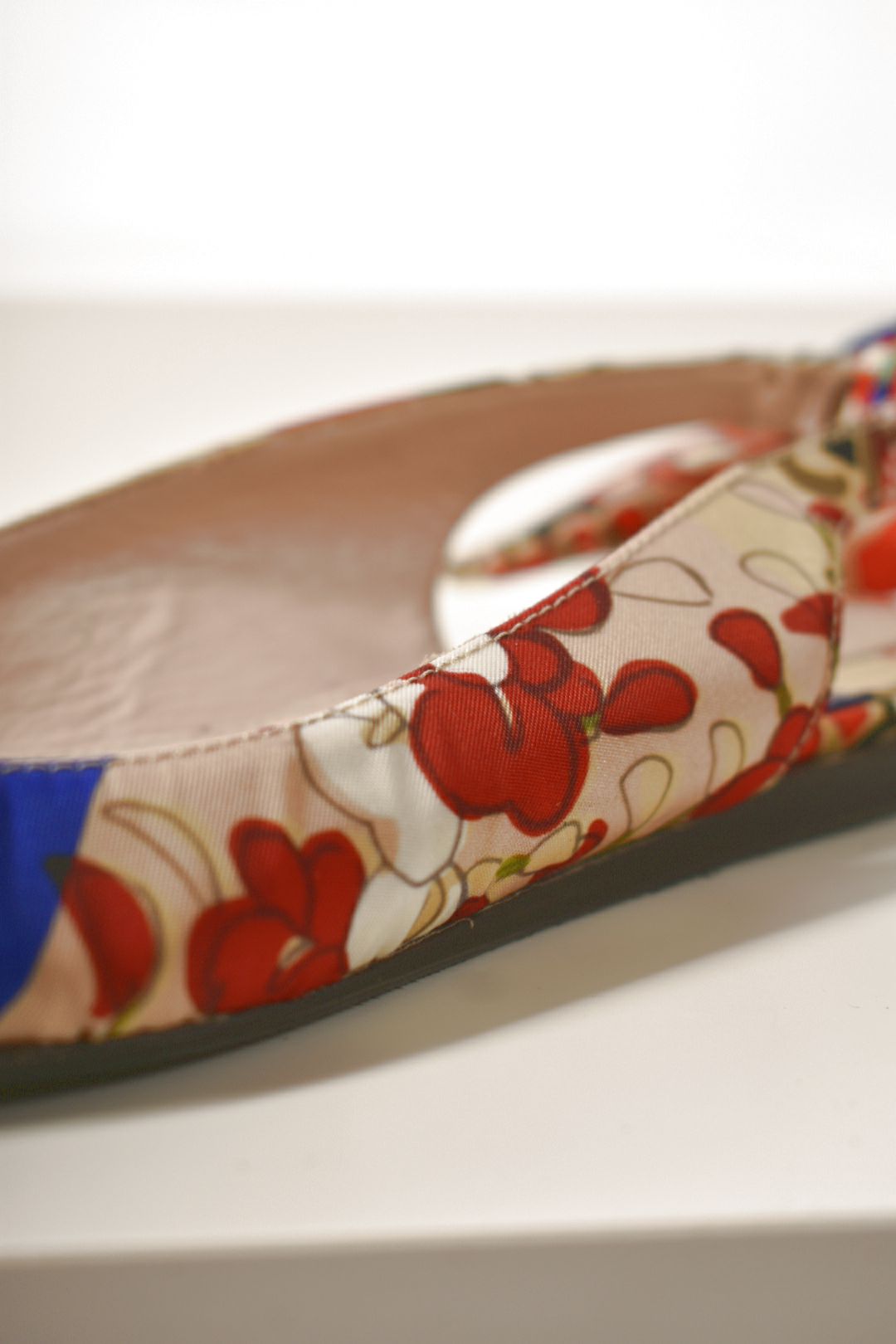 CARVEN Beige Red Multi Pointed Nylon Slingback Floral Riviera Flat 7.5US Italy