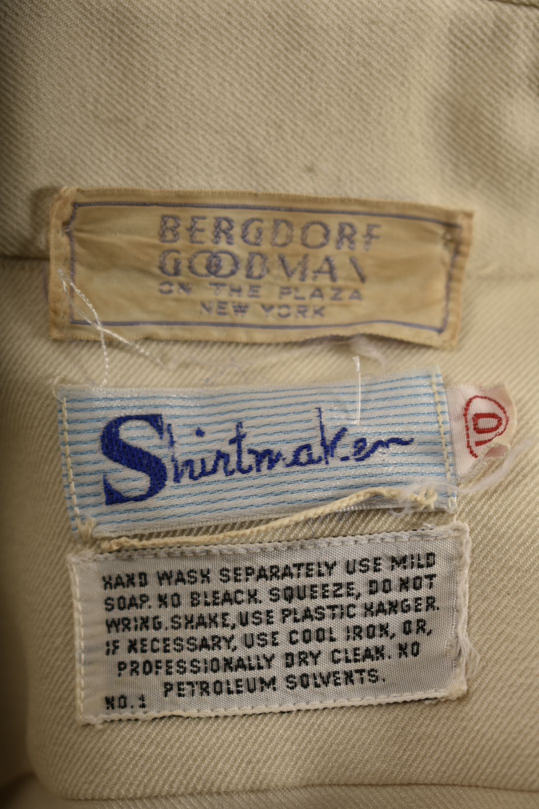 1970S BERGDORF GOODMAN Ecru Shirtmaker Embroidered Dress Medium