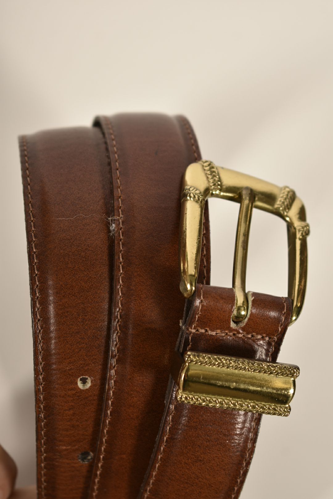 1980s AQUASCUTUM Light Brown Calfskin Leather Brass Buckle Belt 34" Spain