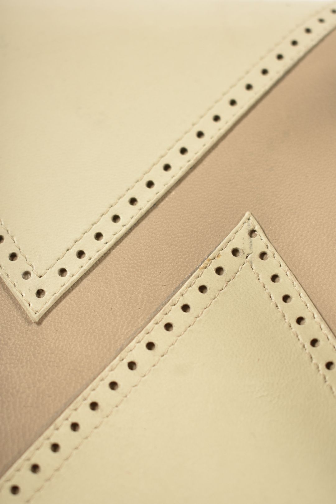 1980s BALLY White Cream Calfskin Leather Envelope Flap Shoulder Bag