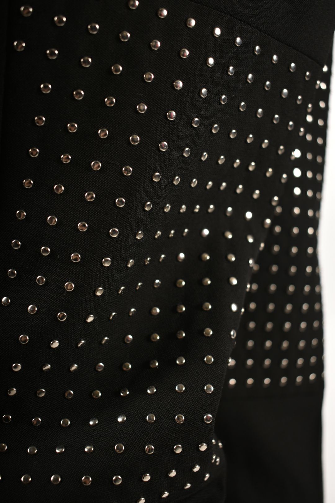 MCQ Black Wool Fine Knit Studded Knee Pants 44EU Large