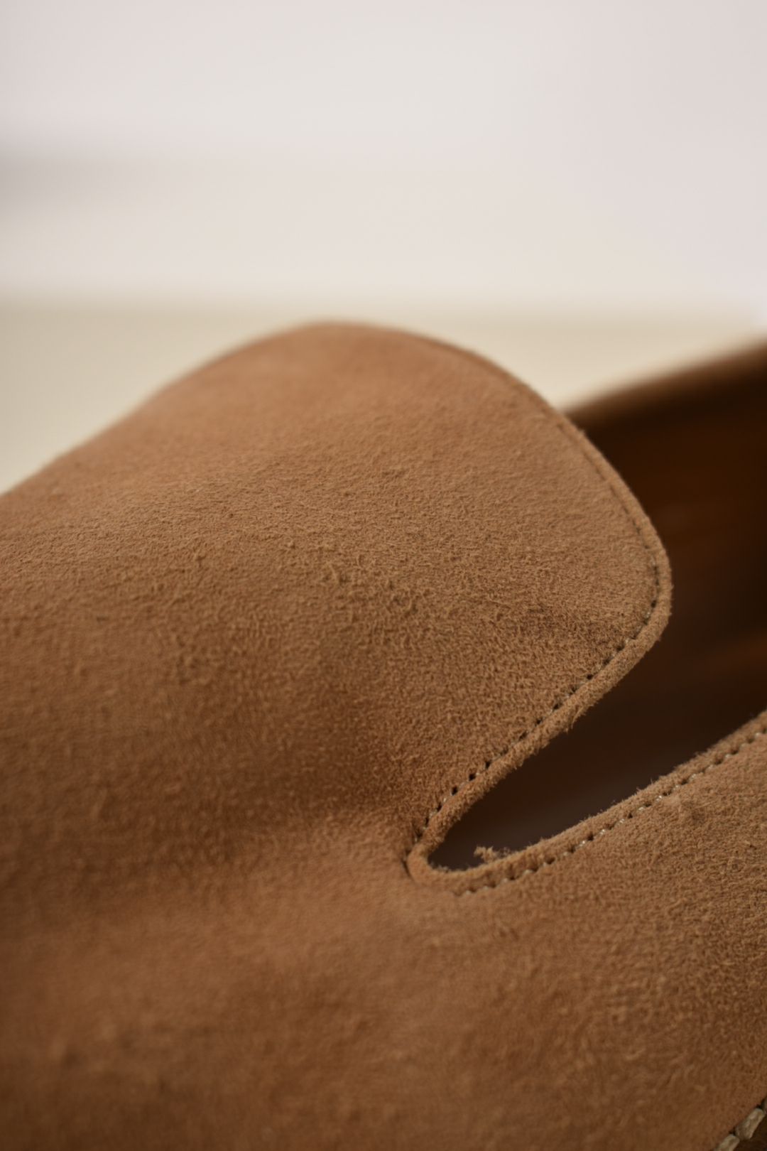 NWOB AQUATALIA Tan Beige Suede Pointed Toe Loafers 37.5EU 7.5US Italy