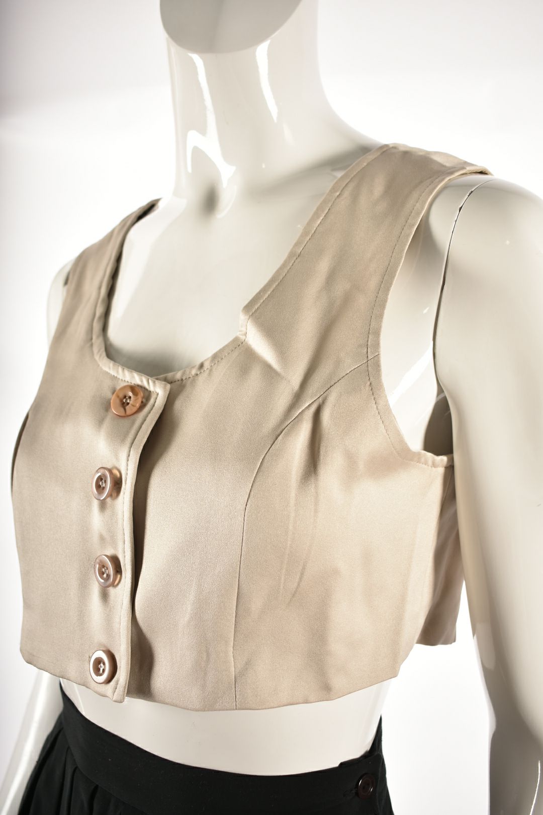 1990s JUNKO Beige 100% Silk Cropped Vest Small
