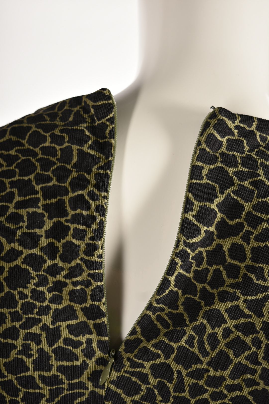 1990s ISTANTE Green Leopard Print Cropped Top Medium