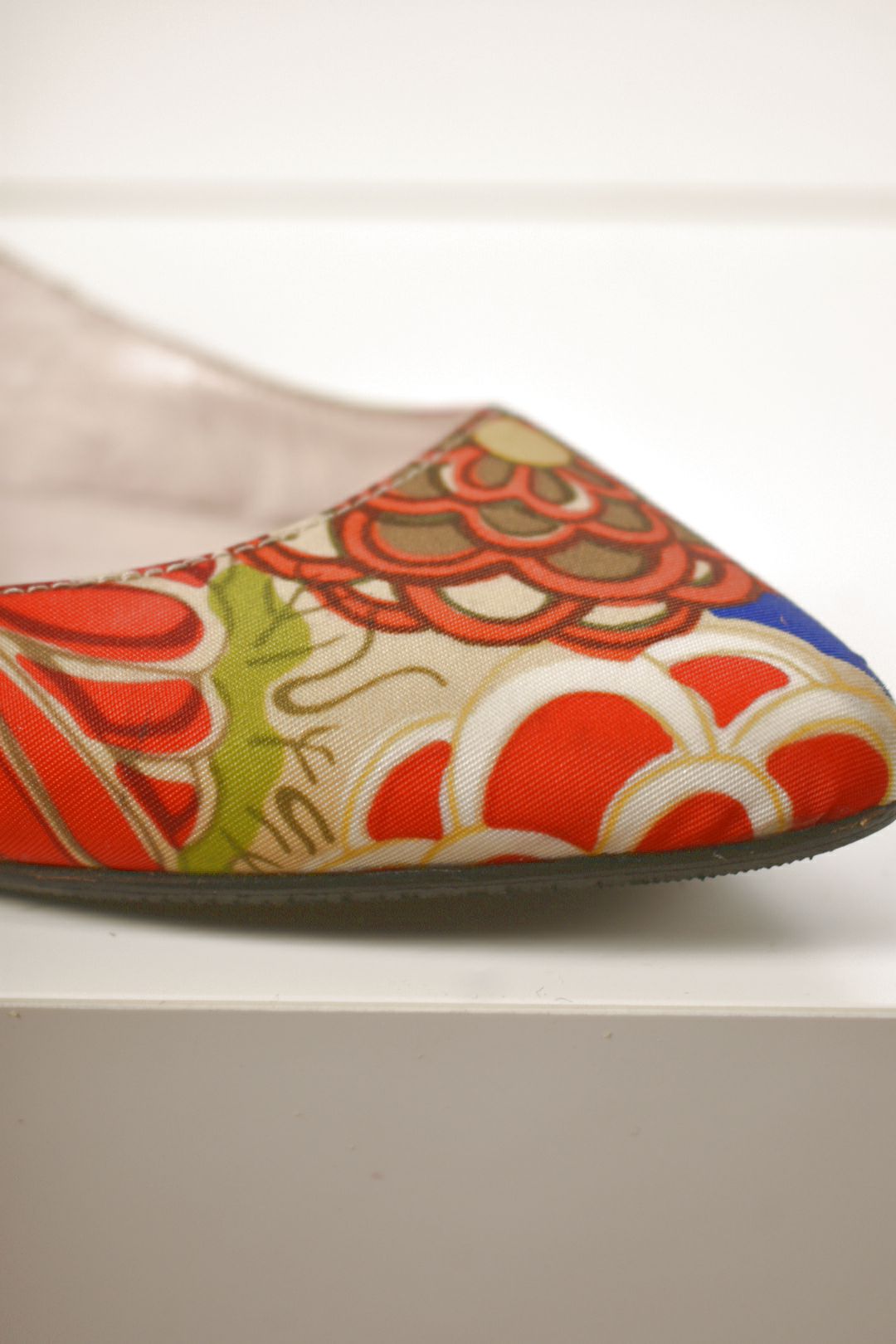 CARVEN Beige Red Multi Pointed Nylon Slingback Floral Riviera Flat 7.5US Italy