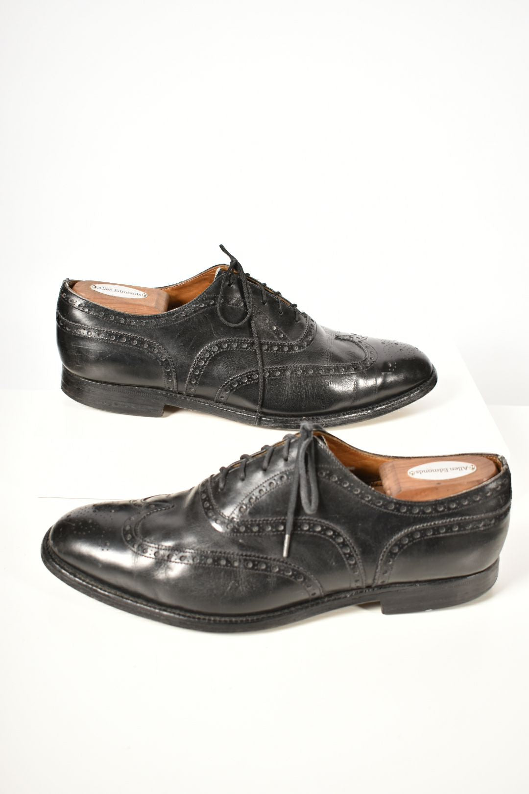 1980s CHURCH'S Chetwynd Black Leather Brogue Dress Shoes 9.5US England
