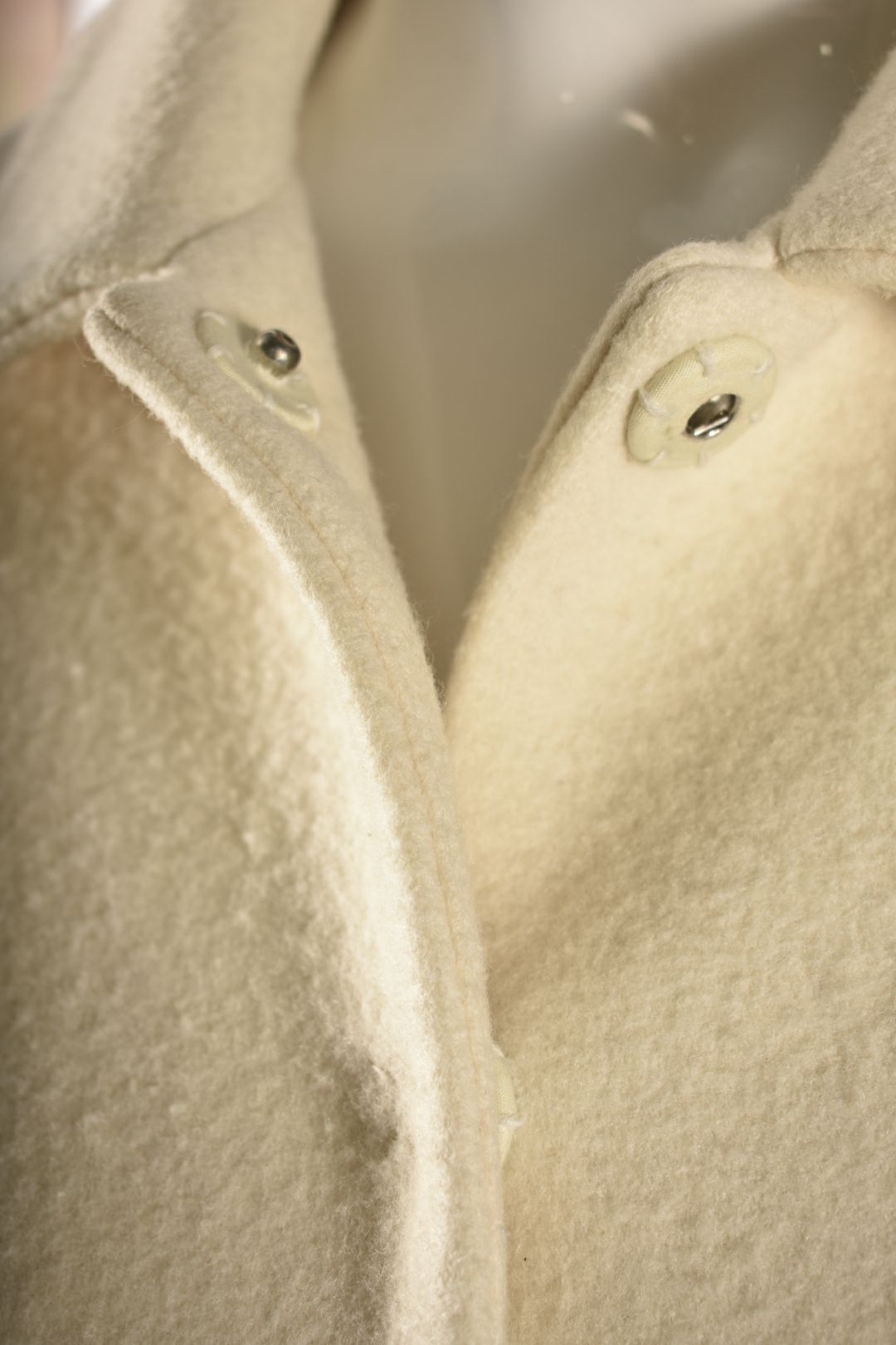 CLUB MONACO Ecru Cream Boiled Wool Cropped Jacket Large