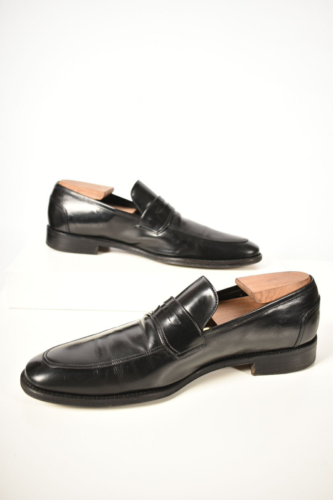SALVATORE FERRAGAMO Black Calfskin Leather Penny Loafer 8US Italy