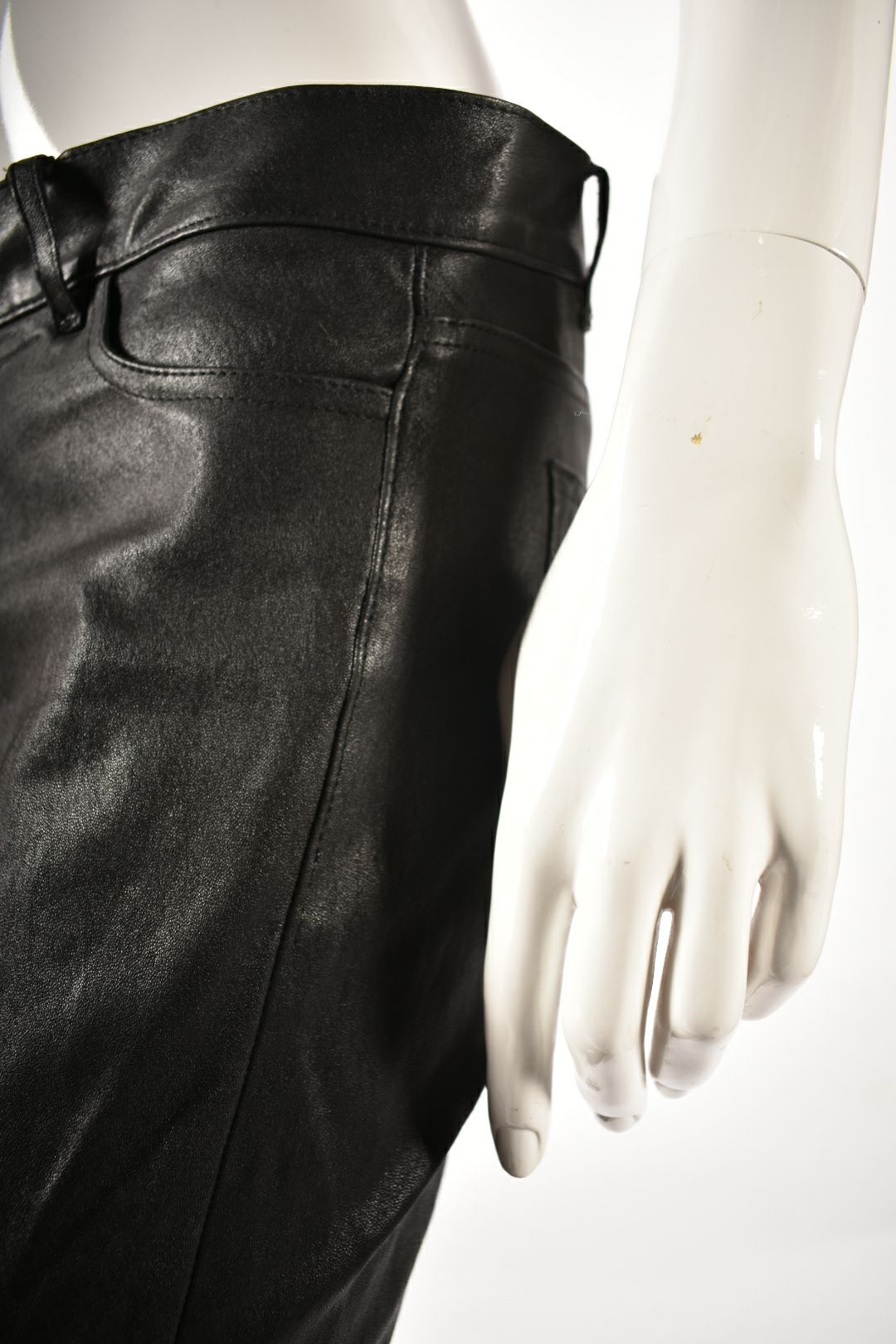 VINCE Black Lambskin Leather Cropped Skinny Pants 4US