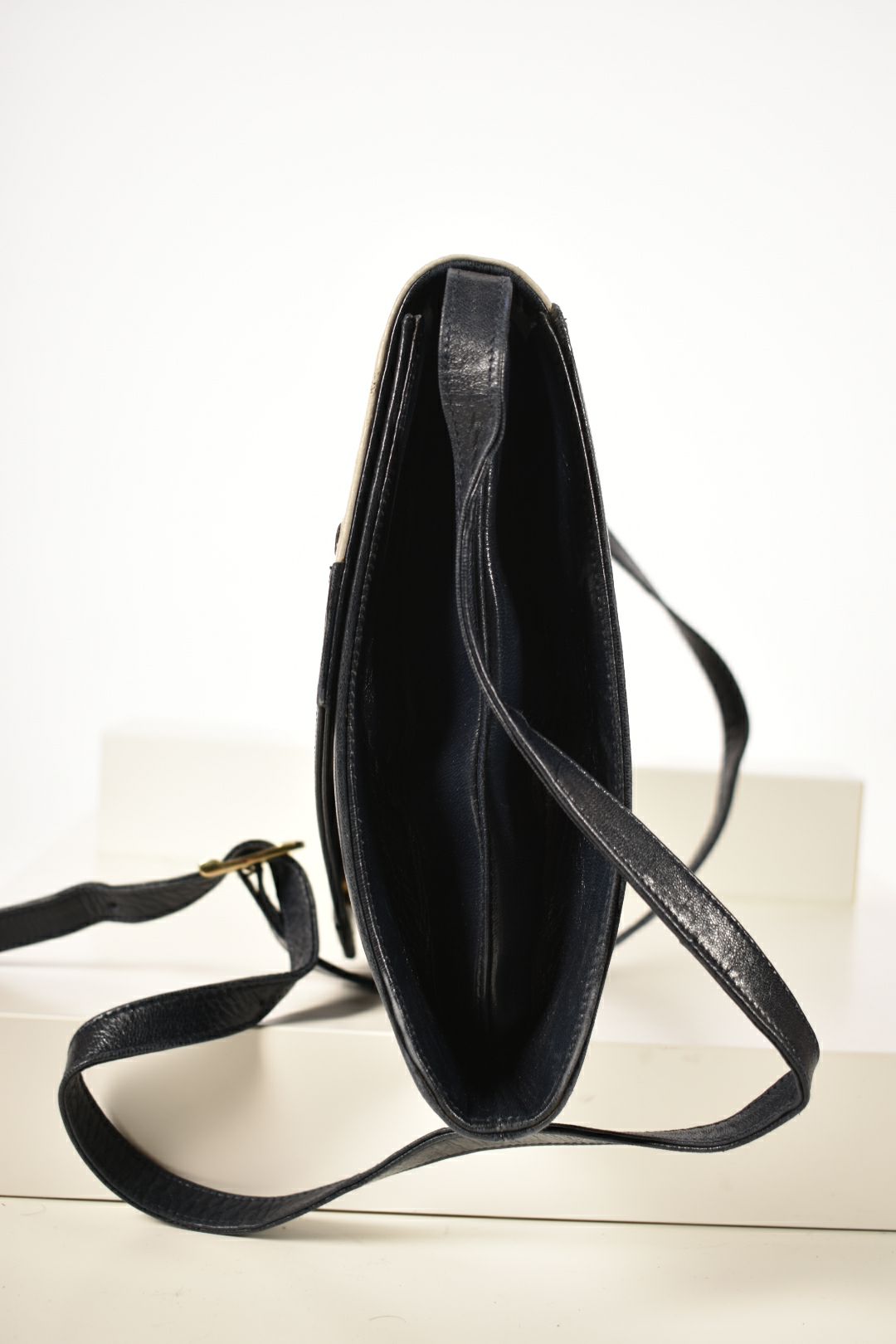 1980s BALLY Navy Cream Calfskin Leather Envelope Flap Shoulder Bag