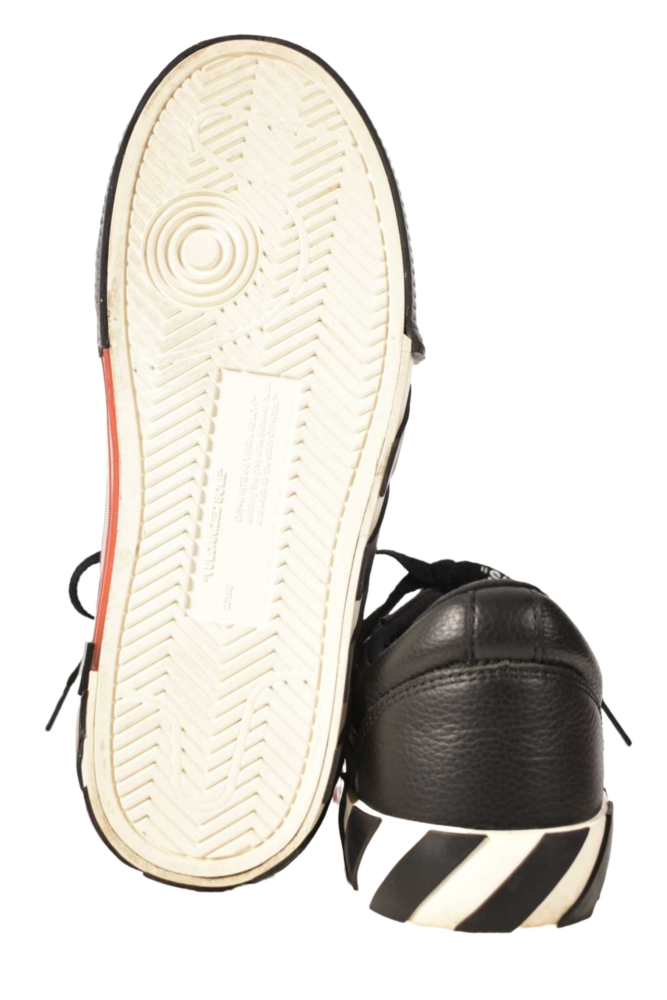 OFF-WHITE Black Leather Virgil Abloh Vulcanized Low Sneakers 36EU 6US