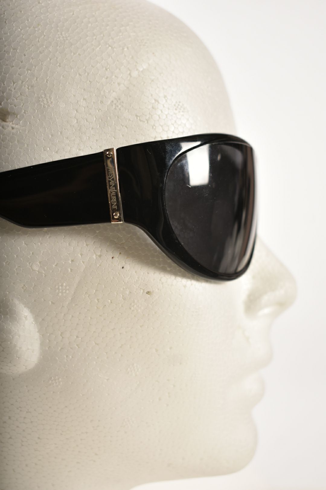 2000s YVES SAINT LAURENT Black Acetate Y2K 6139/S Sunglasses Italy