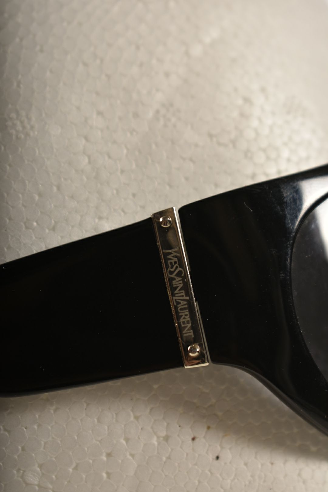 2000s YVES SAINT LAURENT Black Acetate Y2K 6139/S Sunglasses Italy