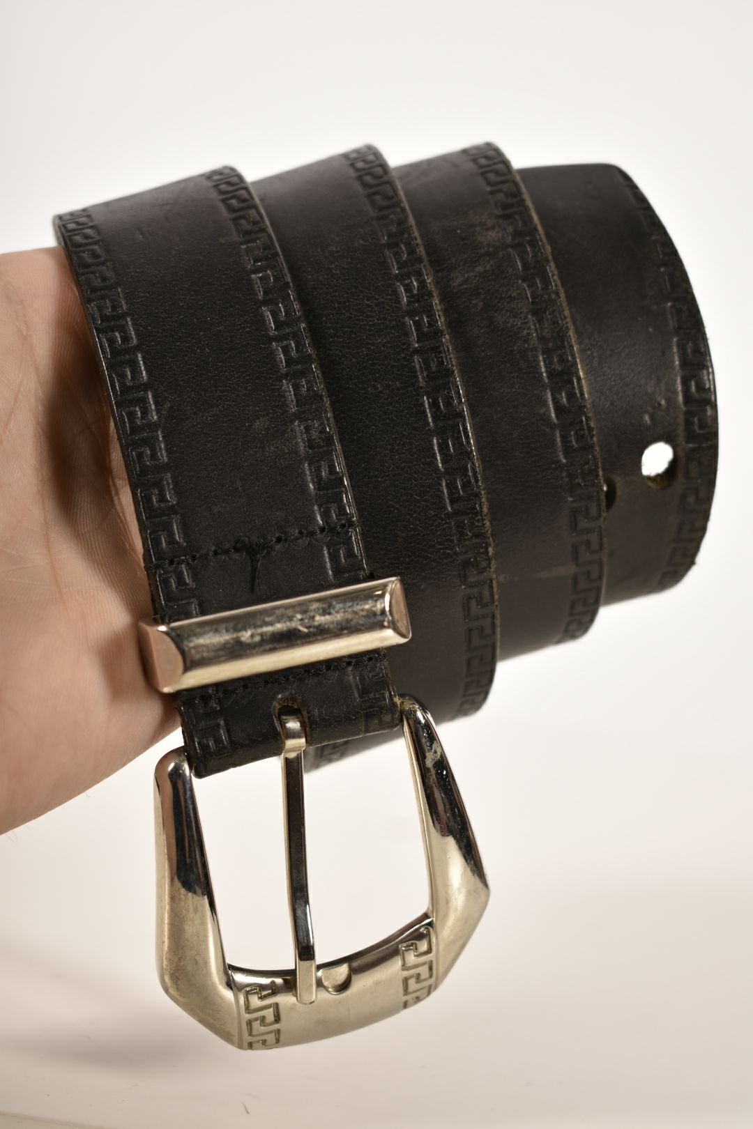 1990s VERSACE V2 Black Leather Grecian Pattern Silver Buckle Belt 34" Italy