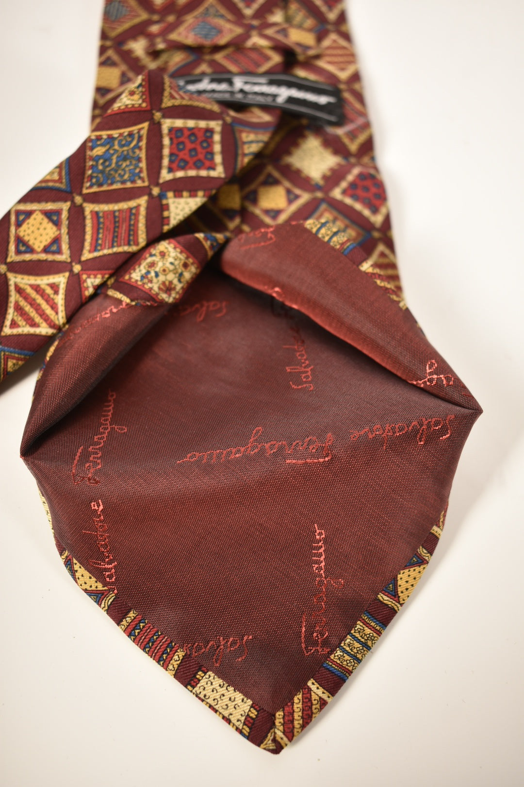 2000s SALVATORE FERRAGAMO Red Gold Geometric Box Royal Scarf 100% Silk Tie Italy