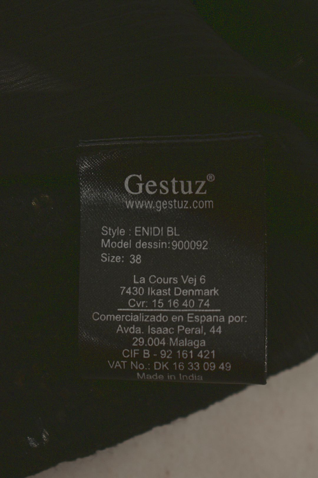 GESTUZ Black Crepe Sequin Sparkle Blouse Medium