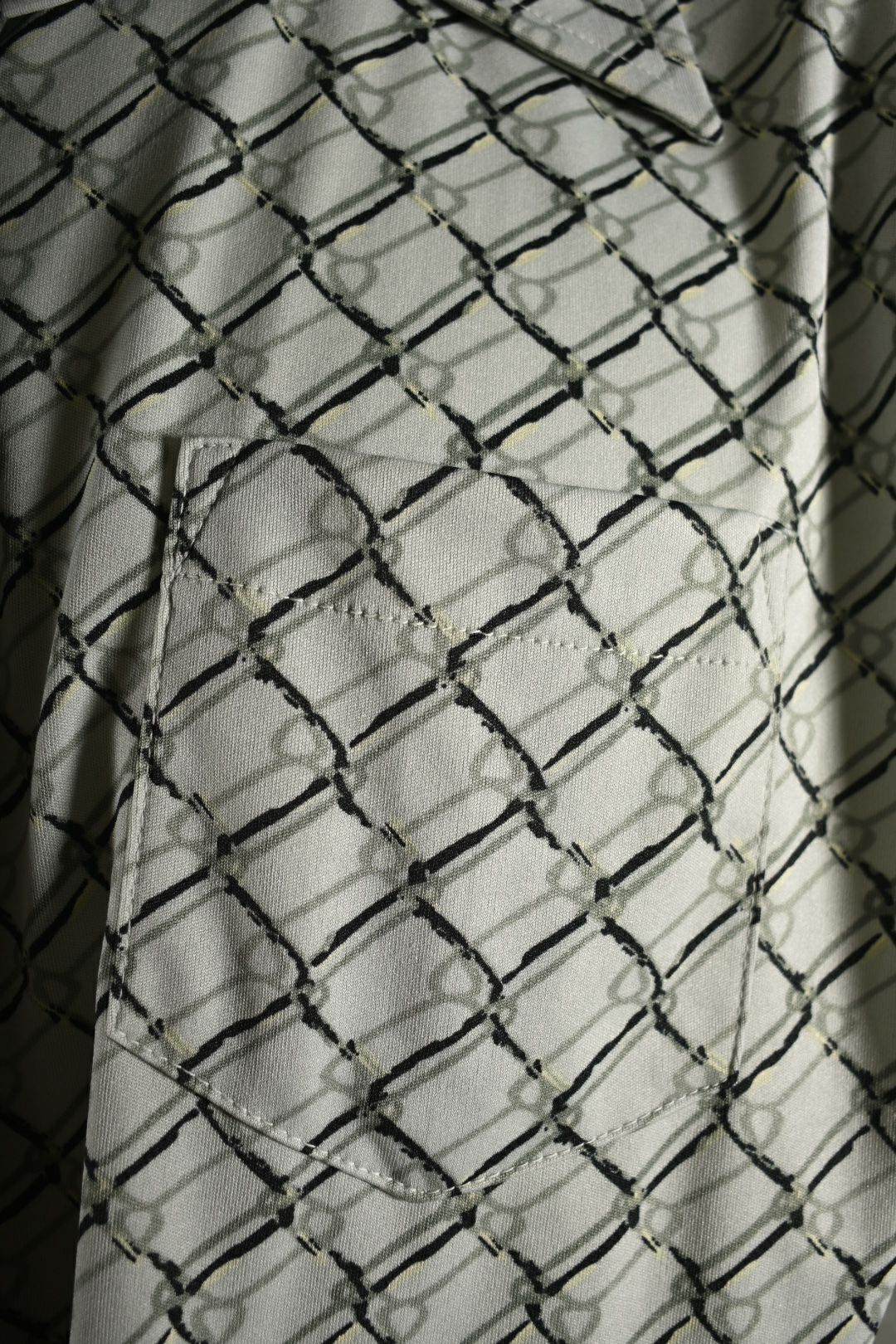 2000s LEVI'S SILVER TAB Grey Blue Chainlink Fence Poly Short Sleeve Shirt XL