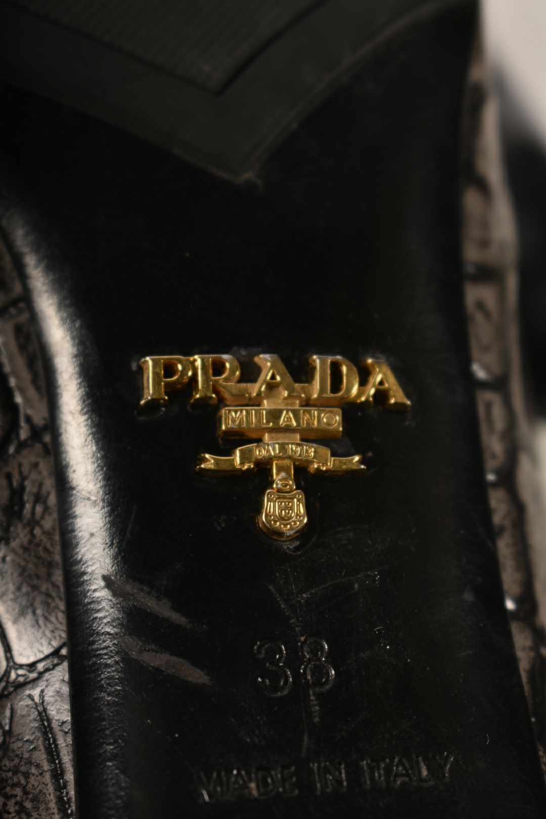 2010s PRADA Grey Black Croc Pattern Kitten Heels 38EU 8US