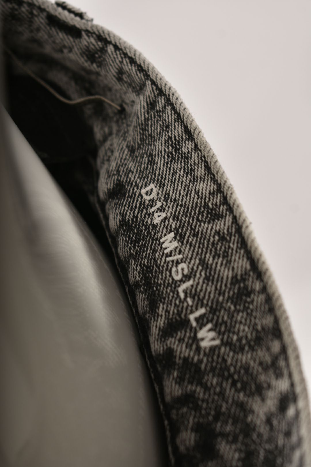 SAINT LAURENT Grey Stonewash Skinny Distressed Denim Jeans 27"