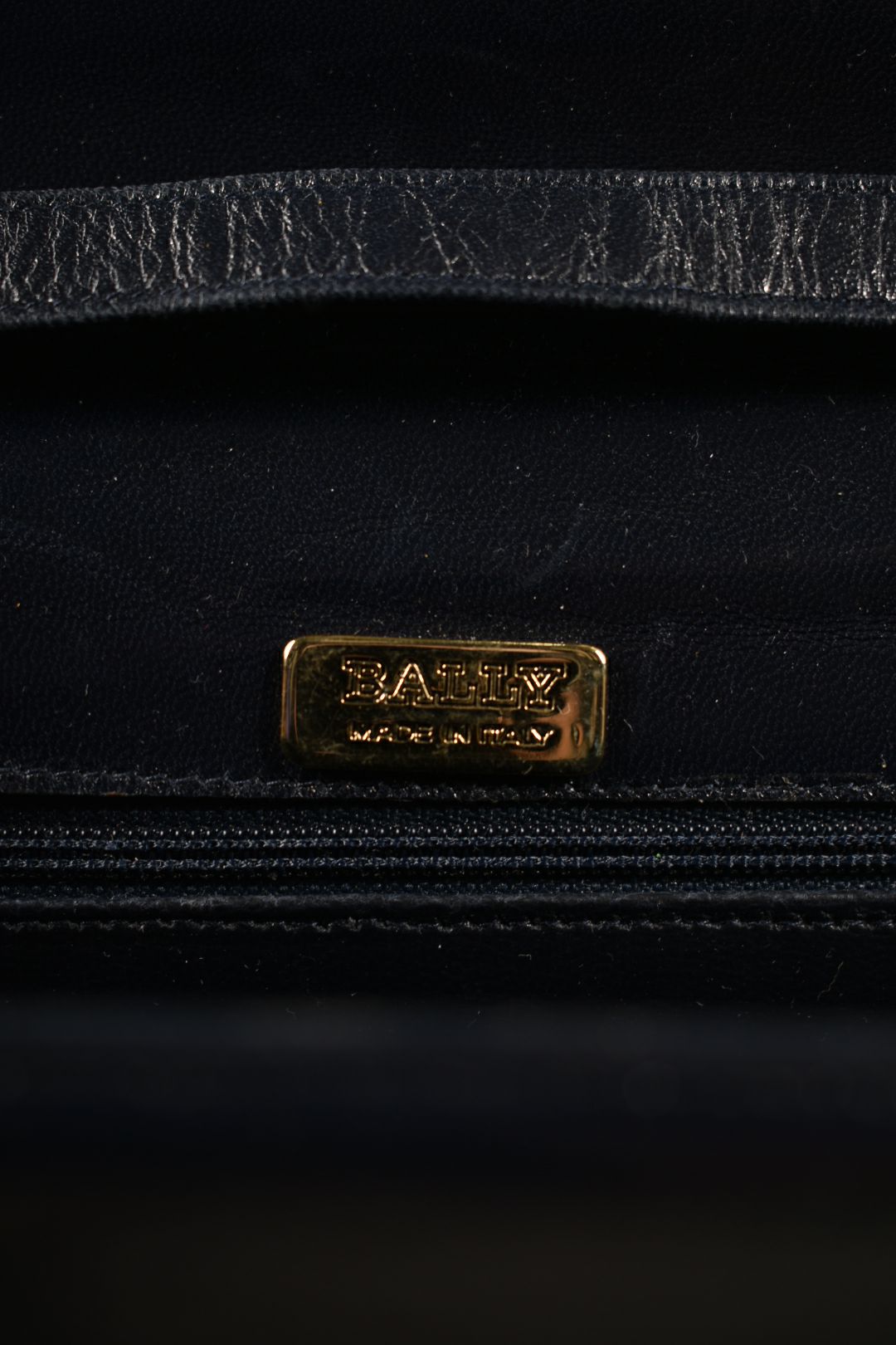 1980s BALLY Navy Cream Calfskin Leather Envelope Flap Shoulder Bag