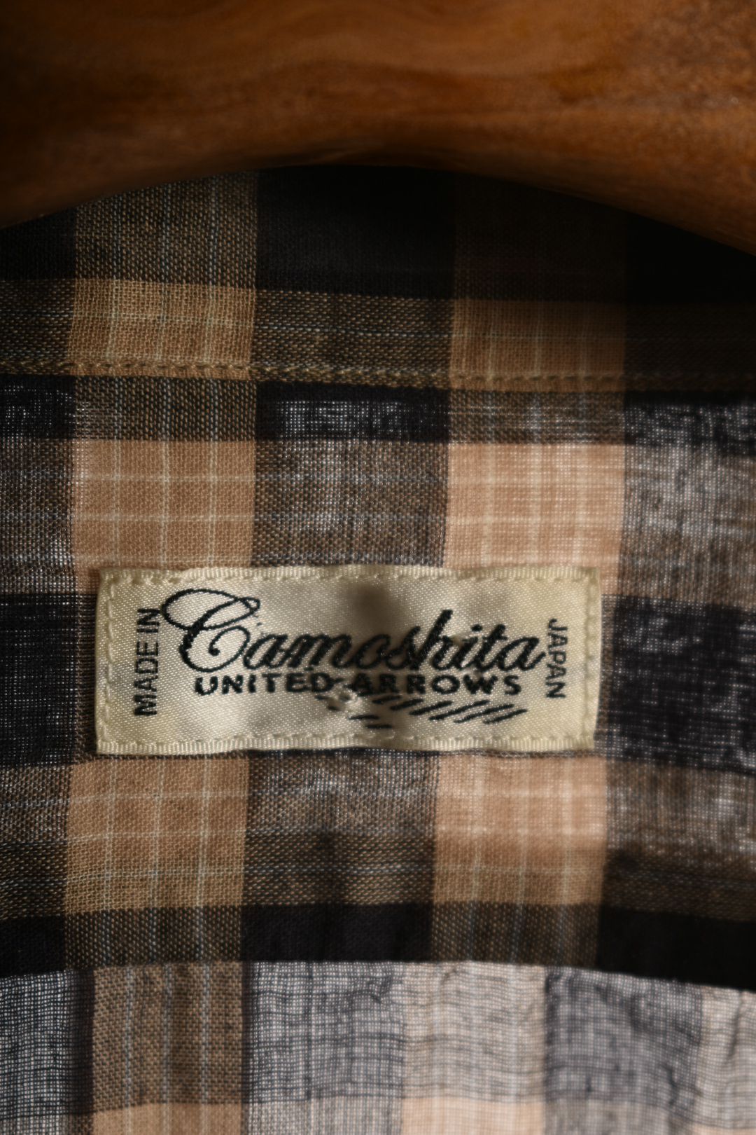 CAMOSHITA UNITED ARROWS Tan Navy Check Light Cotton Shirt 39EU Small