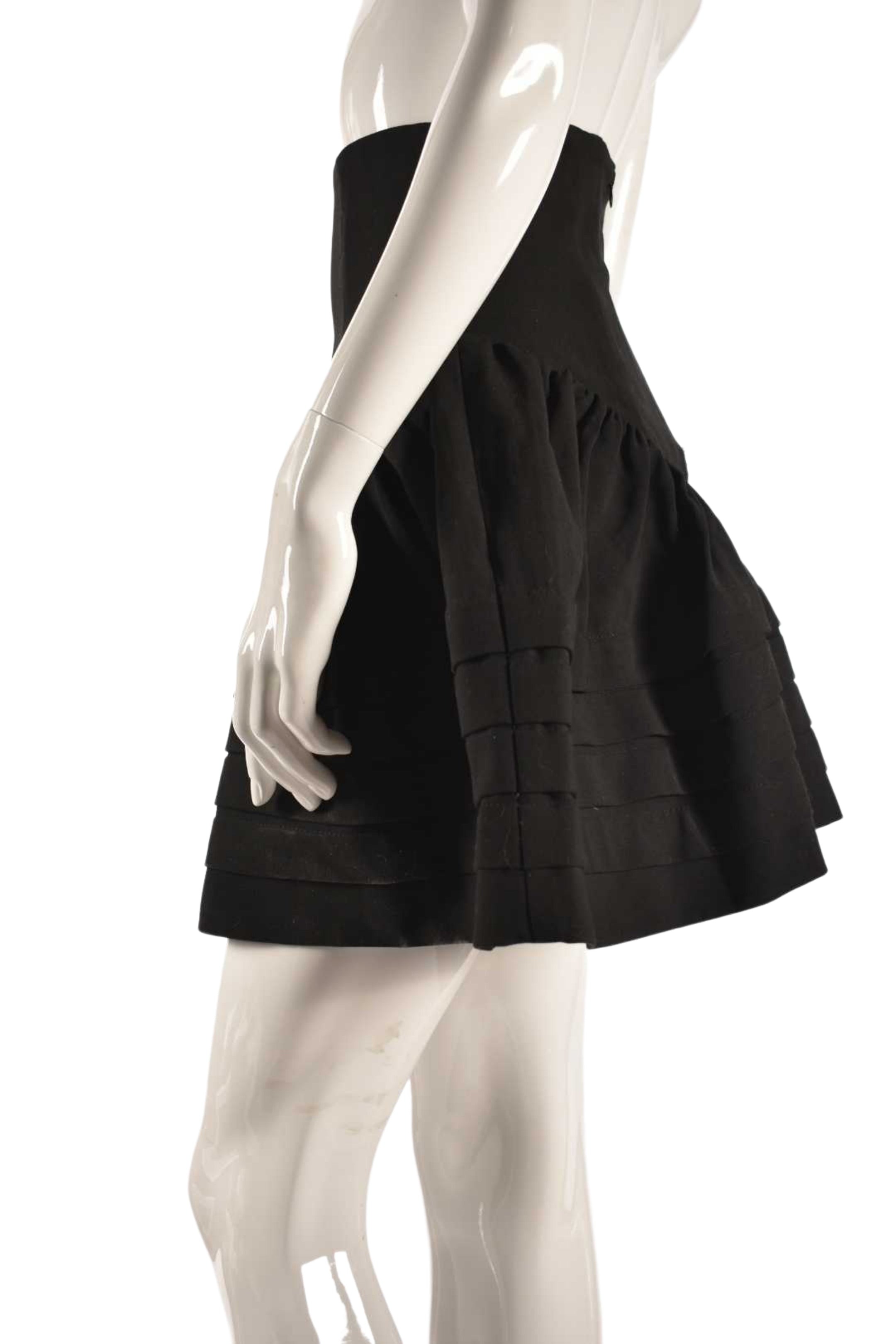 SHUSHU/TONG Black High Waist Structured Mini Skirt 6US